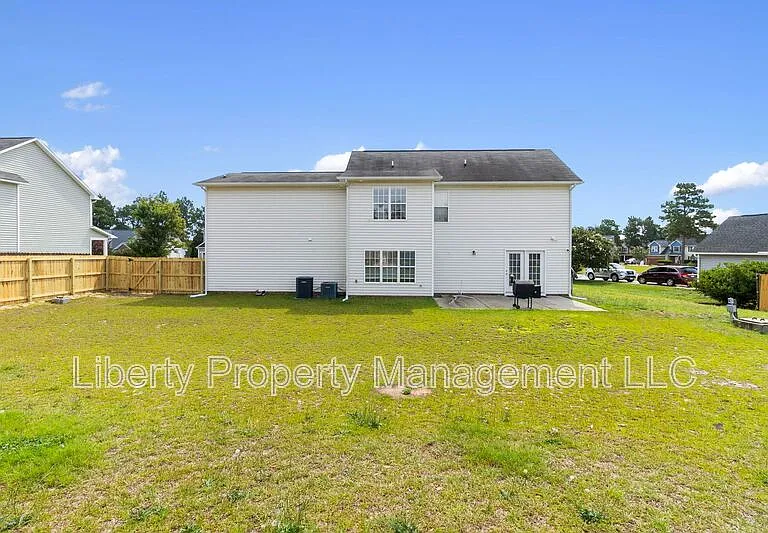 130 Breezewood Dr — Photo 20