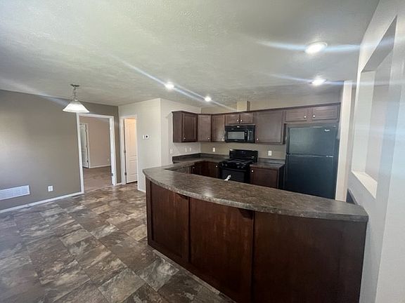 5th image of 4439 Rainbow Ln #125