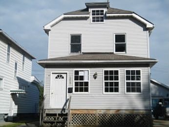 1st image of 2023 E 30th St