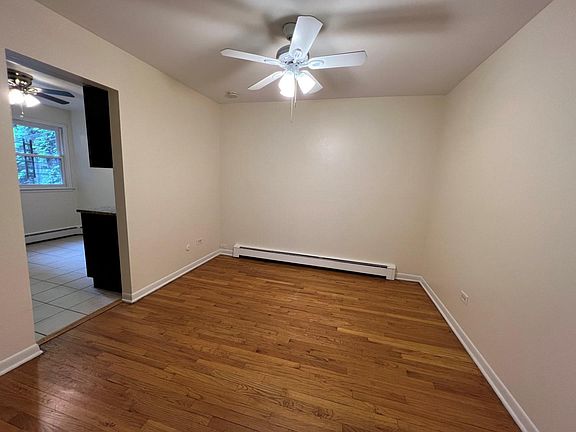 5th image of 7542 N Oakley Ave APT 2E