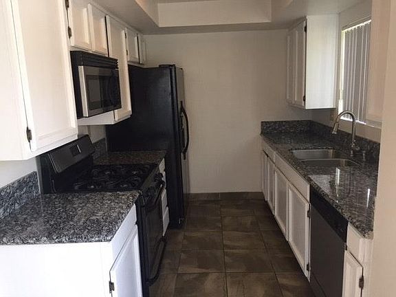4th image of 920 N Alfred St APT 201
