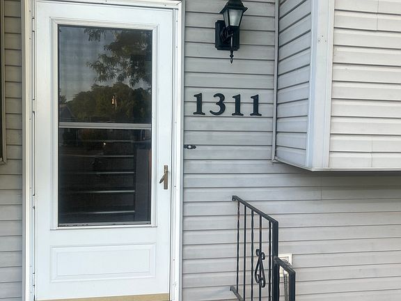 4th image of 1311 Edwina Pl