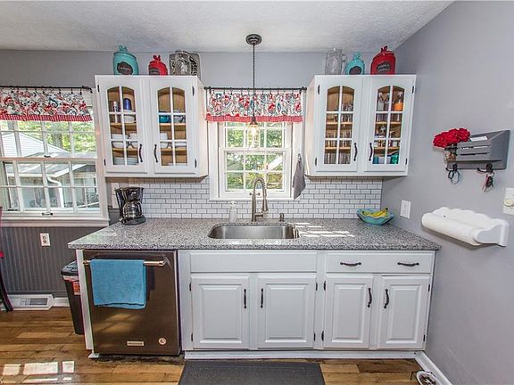 3rd image of 2624 Oak Park Blvd