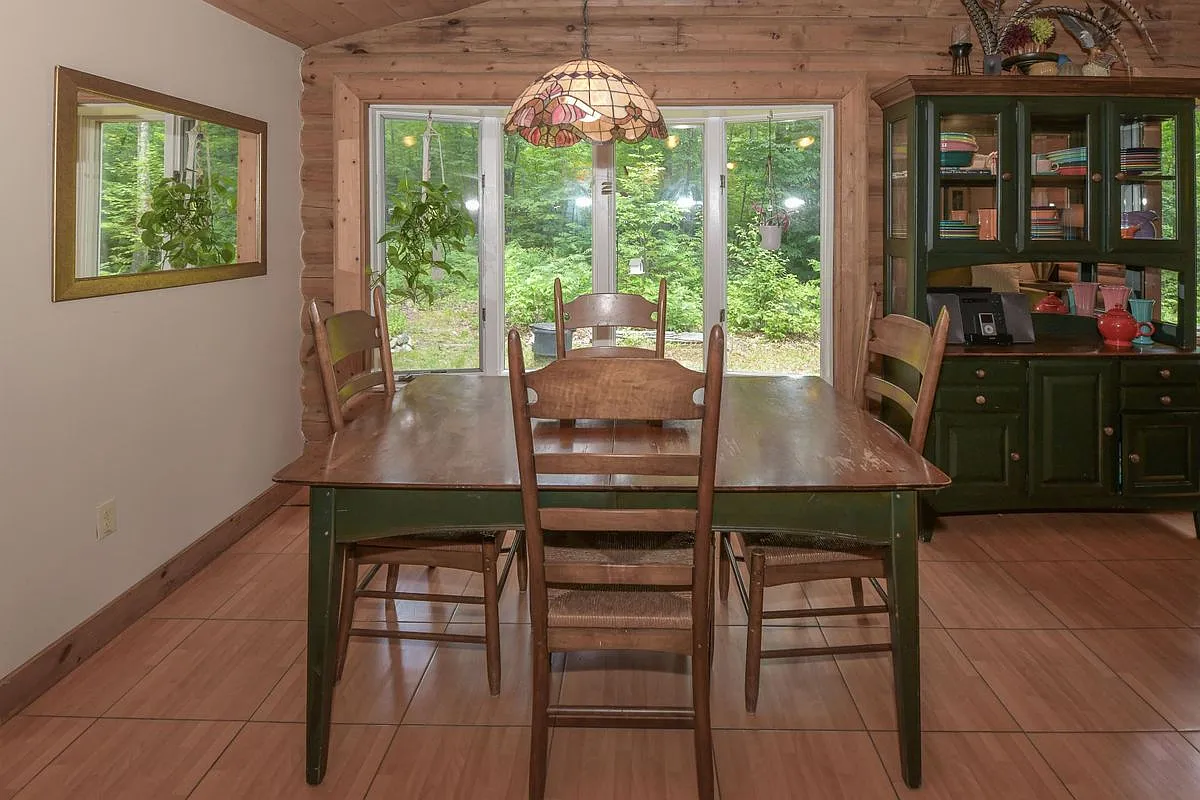 2 bed, 1.0 bath, 1020 sqft, $2,000 — Photo 4