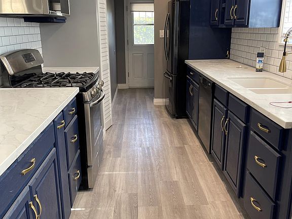 3rd image of 6346 Charlwood St