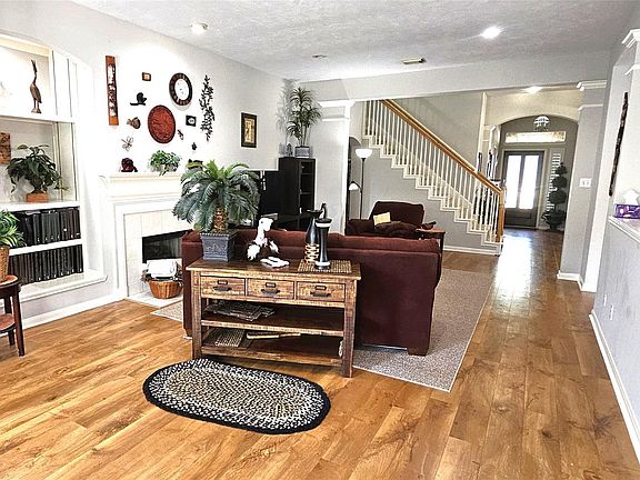 5th image of 1023 Compass Cove Cir
