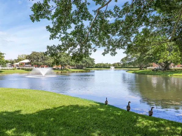 1814 Middleton Way, West Palm Beach, FL 33409