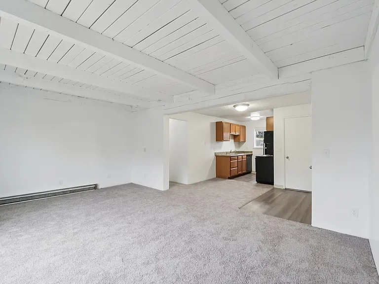 Heather Ridge Apartments — Photo 30
