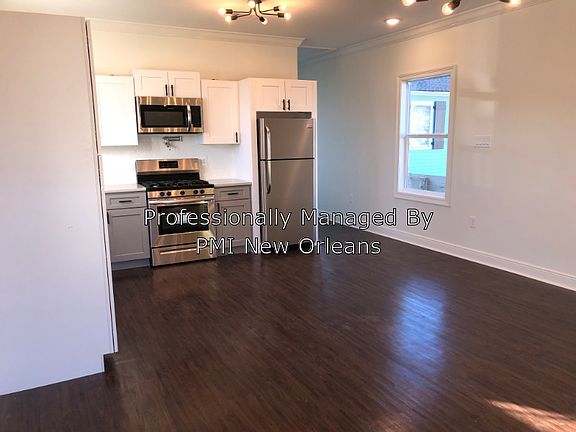 3rd image of 3017 Pauger St