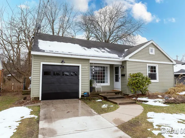 1418 Hope St SE, Grand Rapids, MI 49506