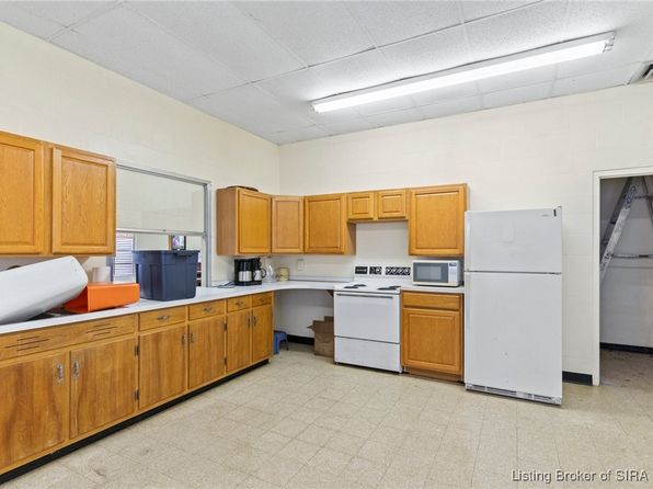 14266 W Mulberry Street, Deputy, IN 47230