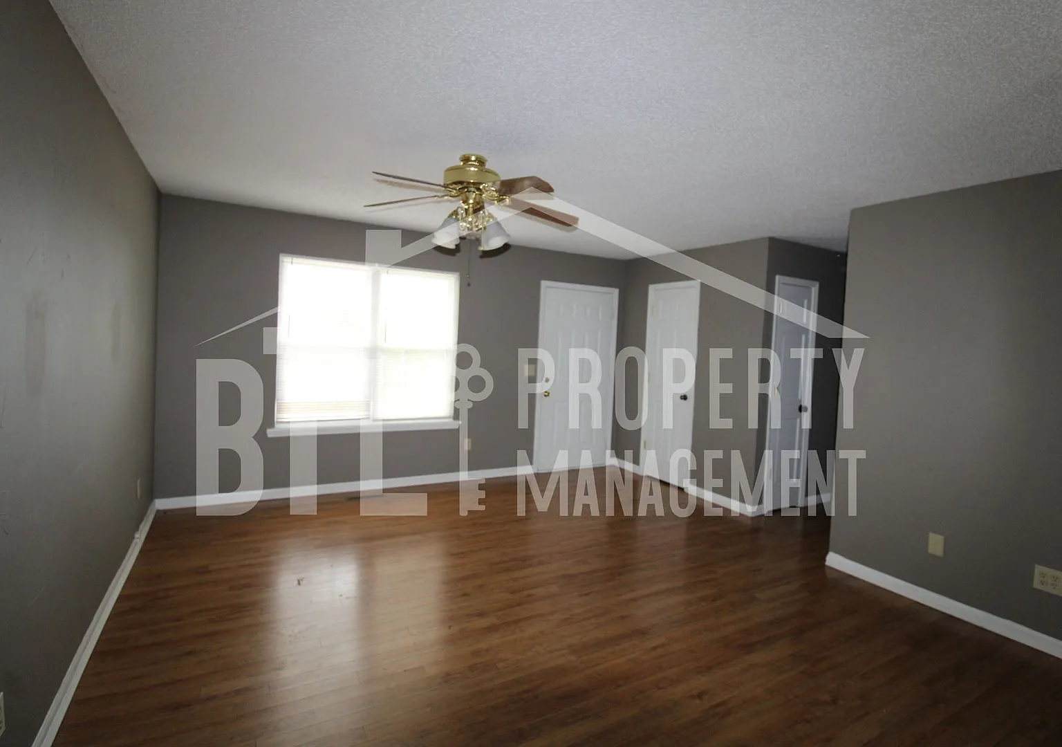 Charming 3-Bedroom Home in Branson Pet friendly and Fenced yard! — Photo 4
