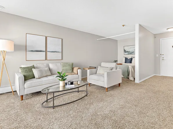 10750 Rockford Rd APT 110, Plymouth, MN 55442