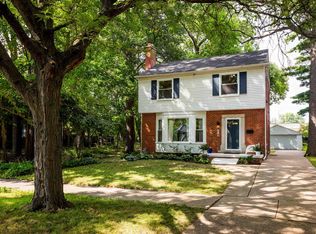 2444 Woodstock Dr, Detroit, MI 48203