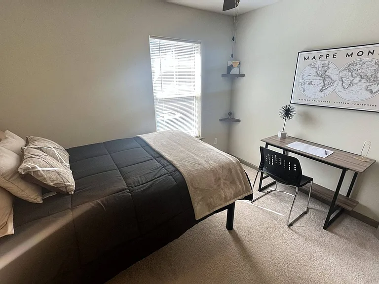 With 4 unique bedroom layouts and an open kitchen & living room, we know you'll feel right at home in one of our 4-Bed, 4-Bath flats! With 4 unique bedroom layouts and an open kitchen & living room, we know you'll feel right at home in one of our 4-Bed, 4