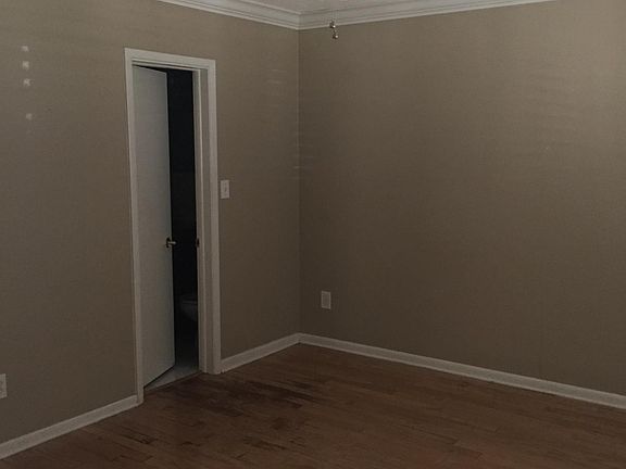 3rd image of 3707 Wyldwoode Ln