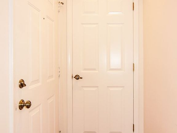 3rd image of 2888 Eagles Crest Cir APT B