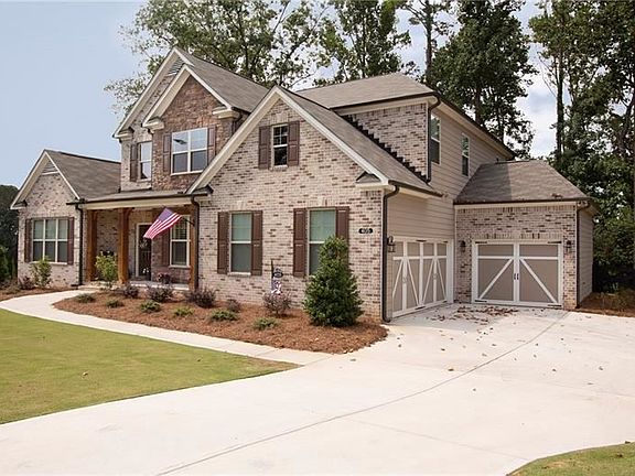 2nd image of 405 Acorn Run