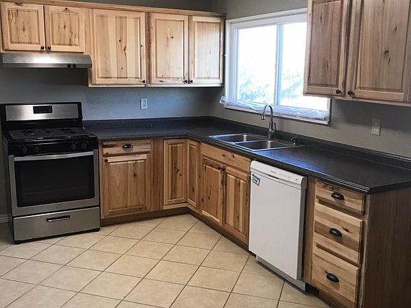 5th image of 1600 E Pecos Dr