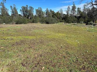 10266 White Star Dr, Redding, CA 96001