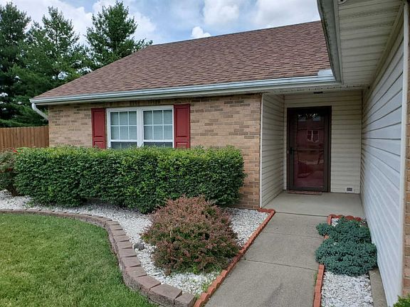 3rd image of 682 Bluebird Ln