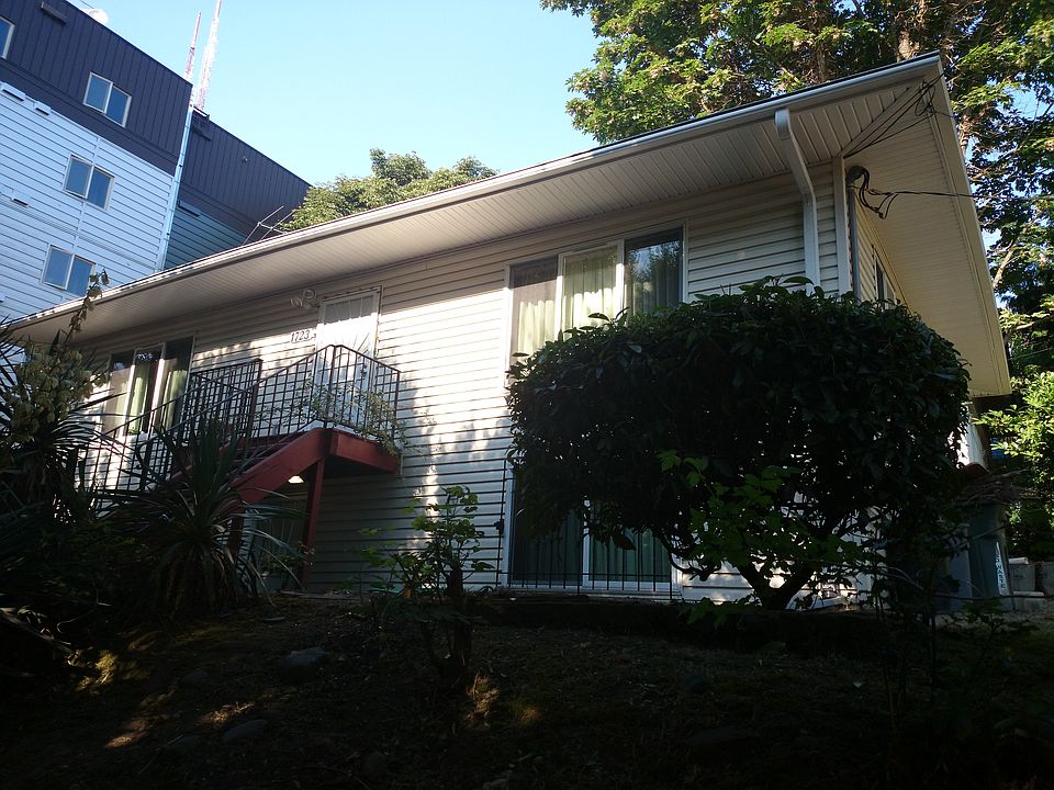 2nd image of 1723 19th Ave