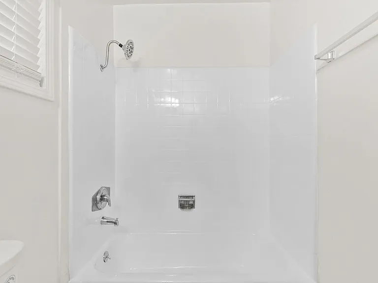 PW 4143 — Photo 12