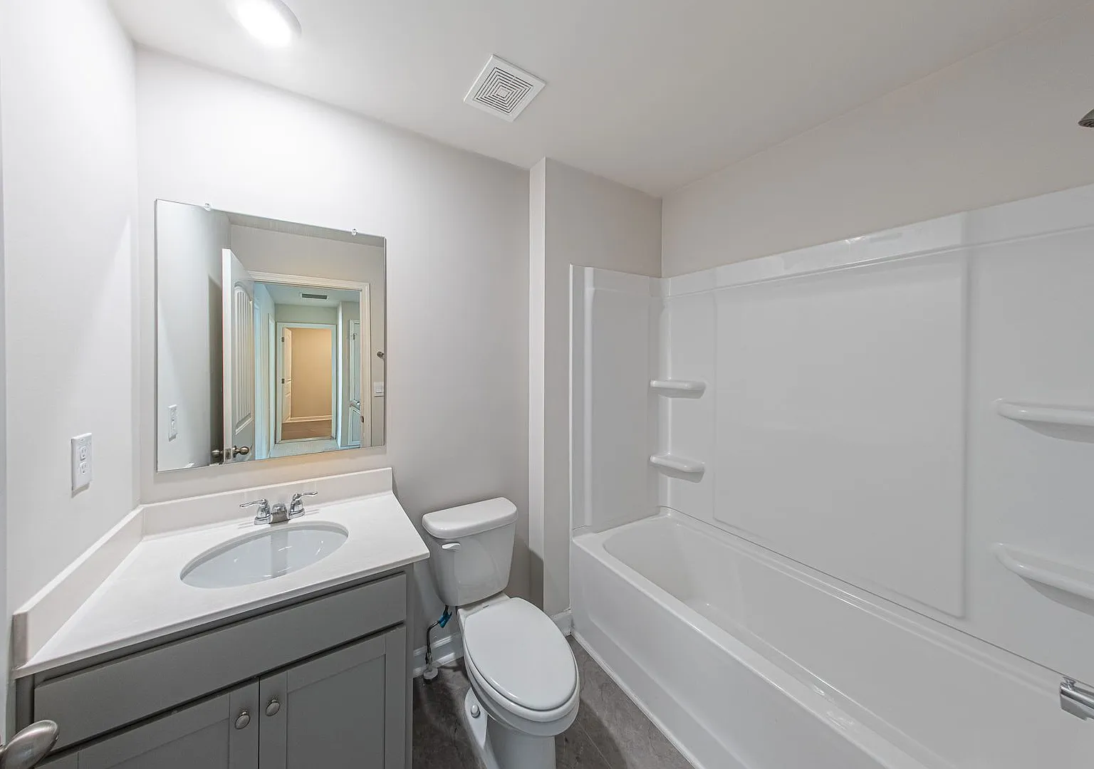 Luxury Smart Home in Gated Rosewood Farms | Community Pool | Available Now! — Photo 4