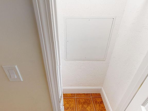 5th image of 67 Babcock St #18