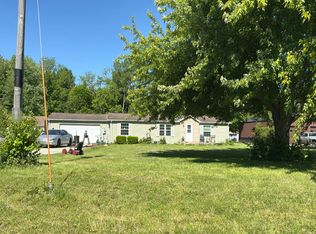 2325 N County Road 190e, Mattoon, IL 61938