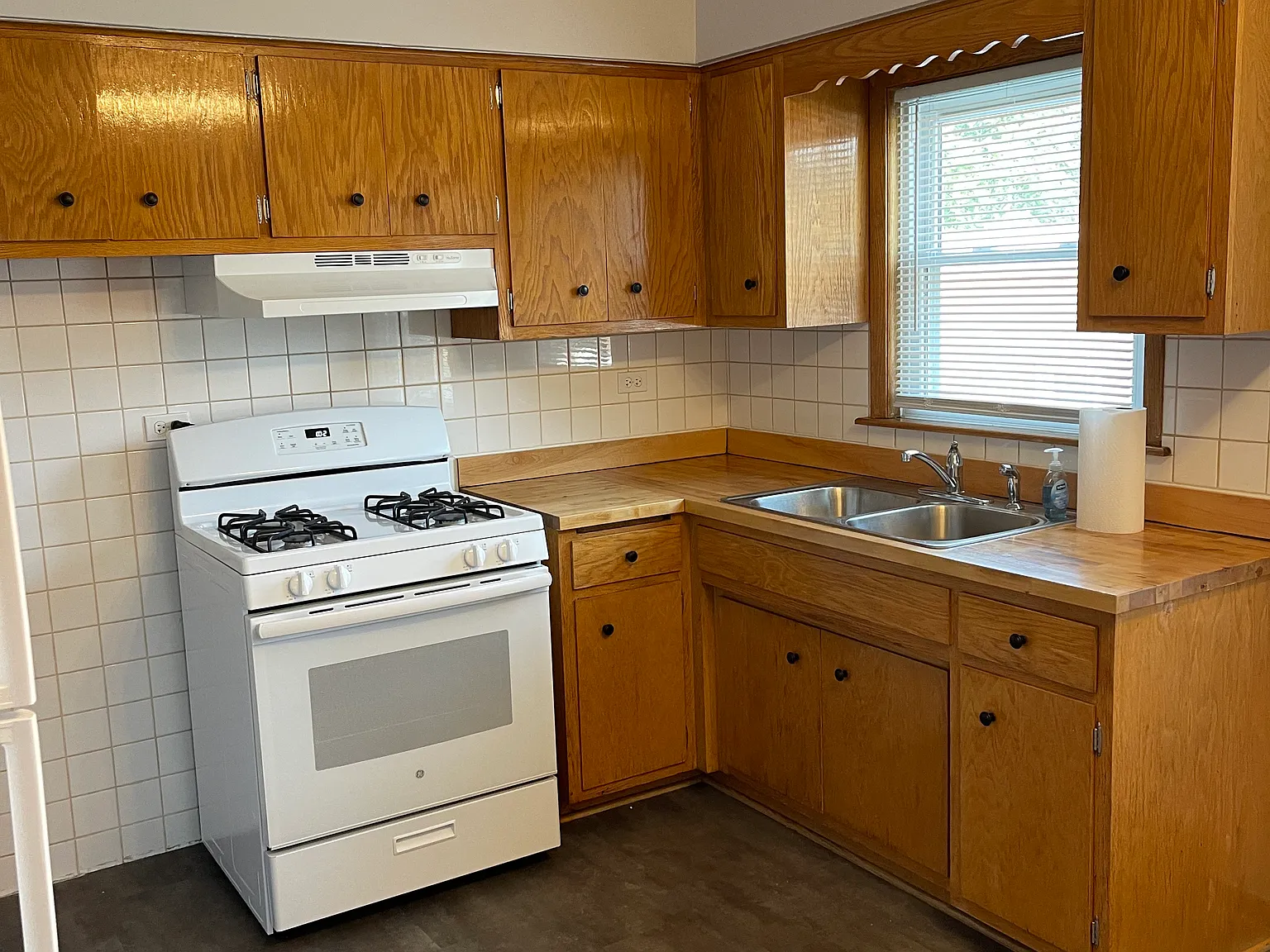 1 bed, 850 sqft, $1,375 — Photo 4