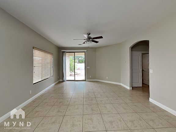3rd image of 1776 W Loemann Dr