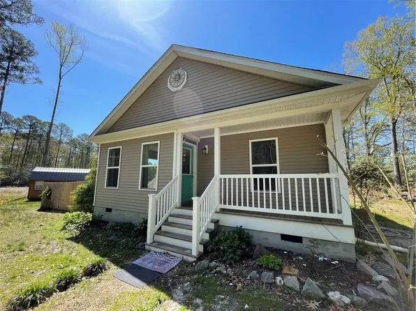 72 Lucys Cove Rd, Deltaville, VA 23043