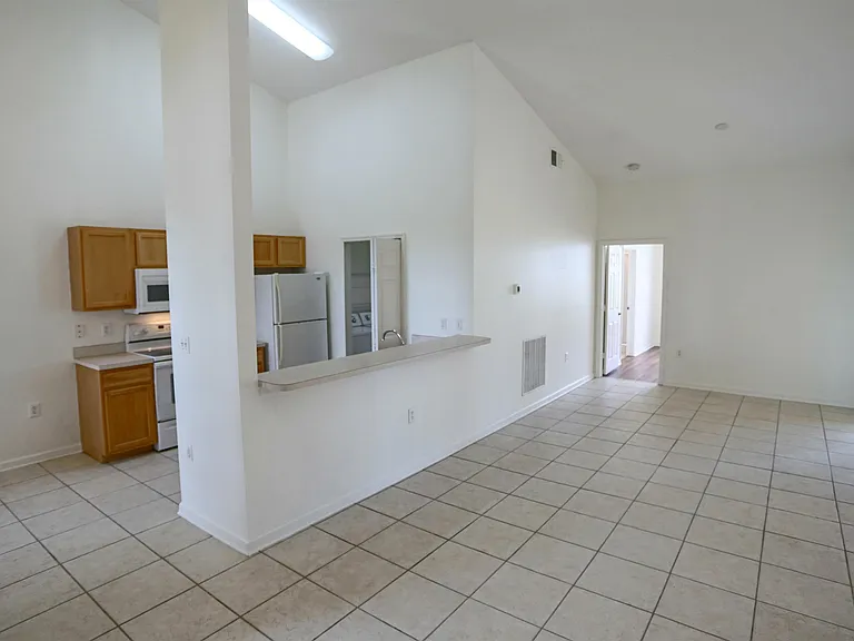 1603 Prestwick Pl — Photo 17