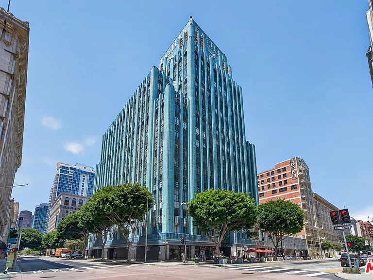 849 S Broadway #M02 — Photo 30