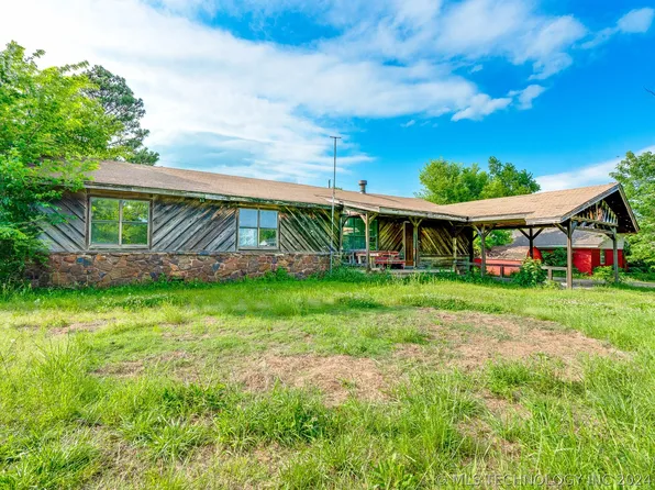 409 E Main St, Konawa, OK 74849