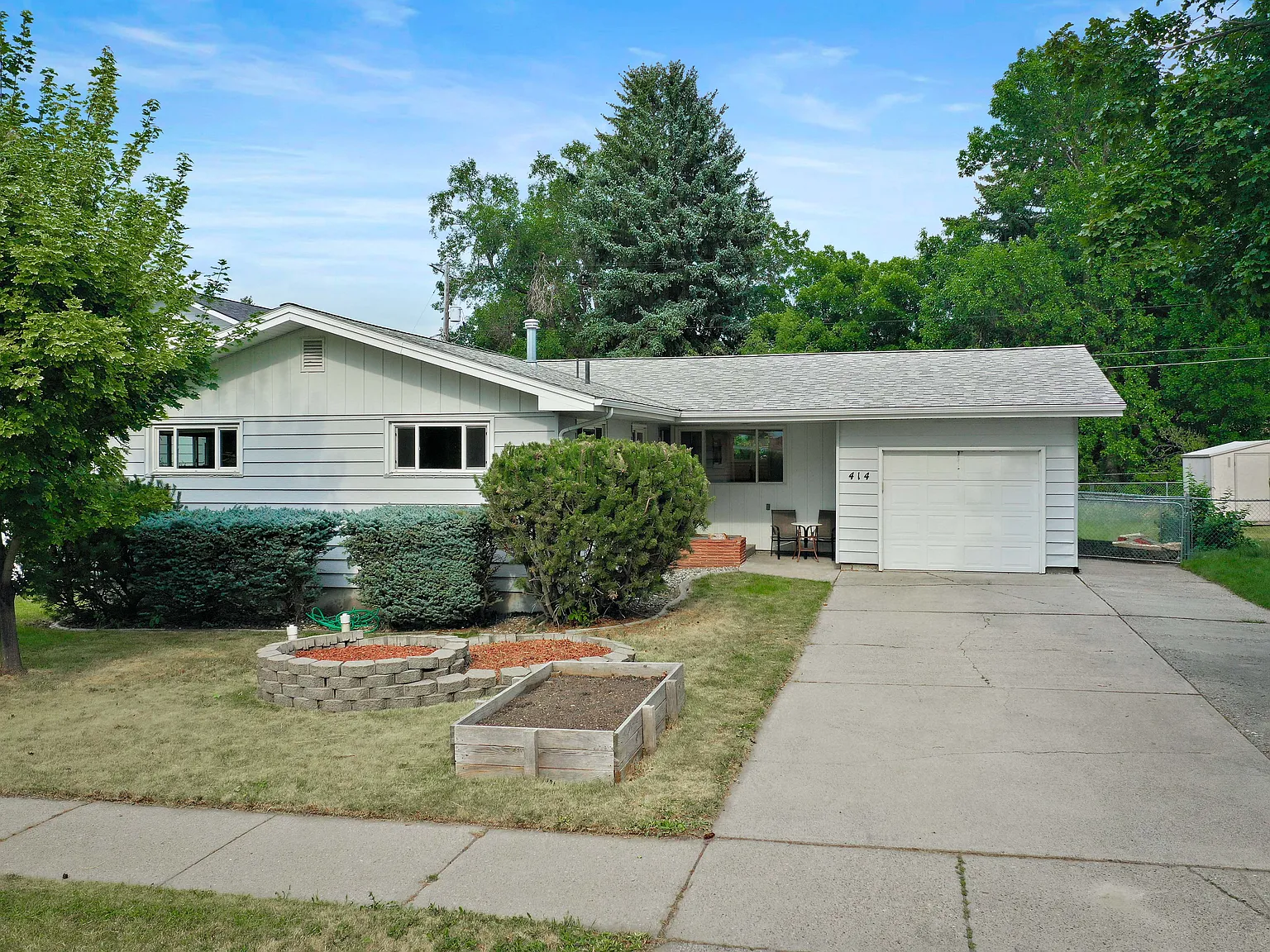 3 bed, 1200 sqft, $2,500 — Photo 1