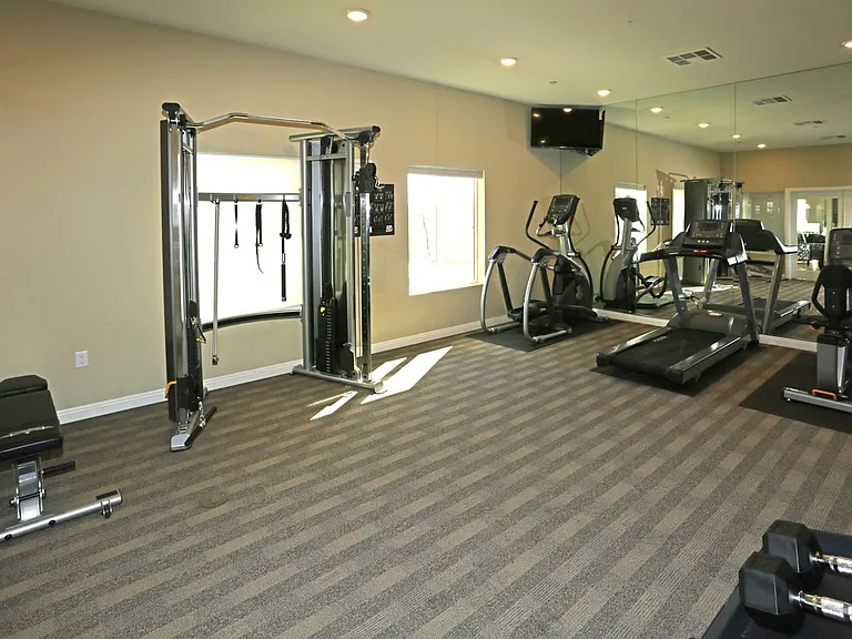 Santa Barbara Luxury Apartment Homes — Photo 23