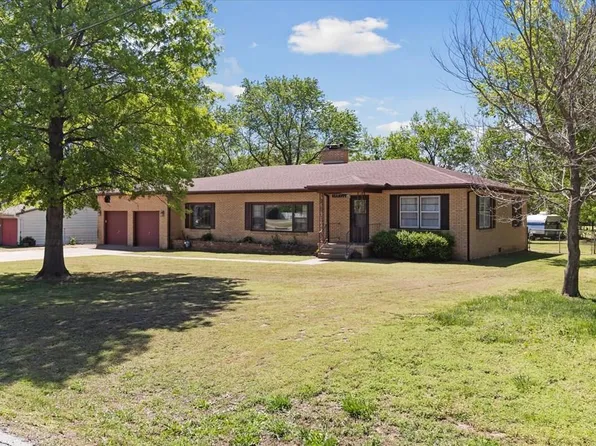 3407 W 4th St, Coffeyville, KS 67337