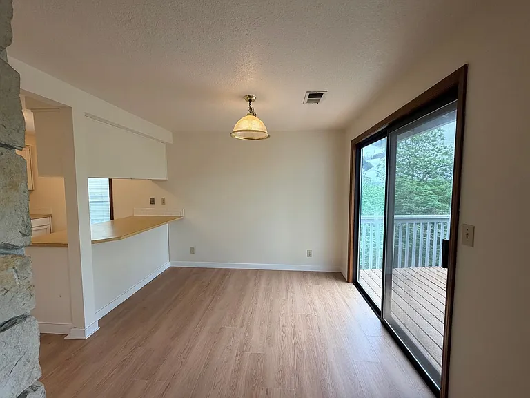 4389 Imperial Dr — Photo 9