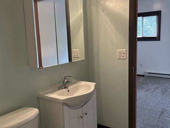 4th image of 920 1st Ave SE #3