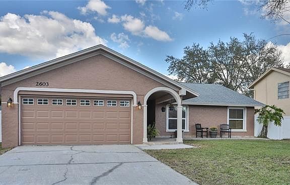 3rd image of 580 Waterford Cir E