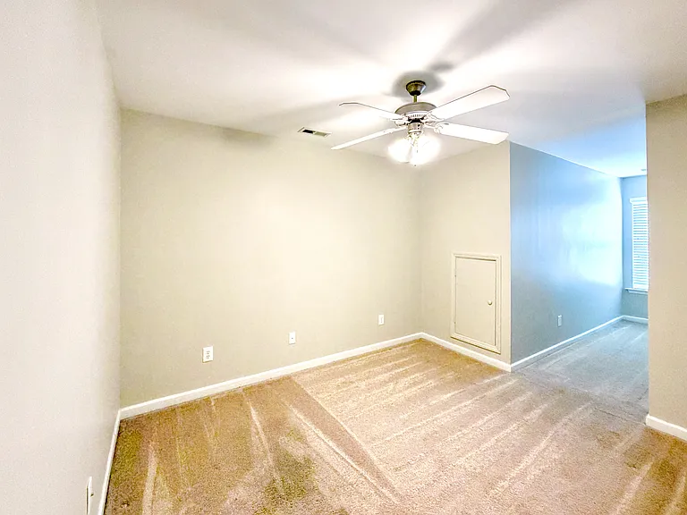 521 Woodson Dr — Photo 19
