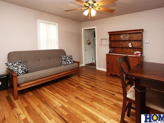 3rd image of 5734 Saylor St