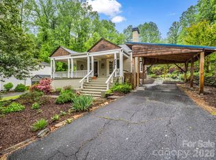 104 W Lake Ave, Hendersonville, NC 28739
