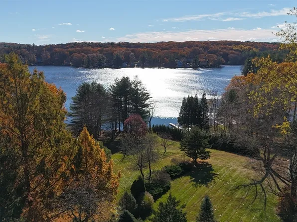 140 Paxton Rd, Spencer, MA 01562