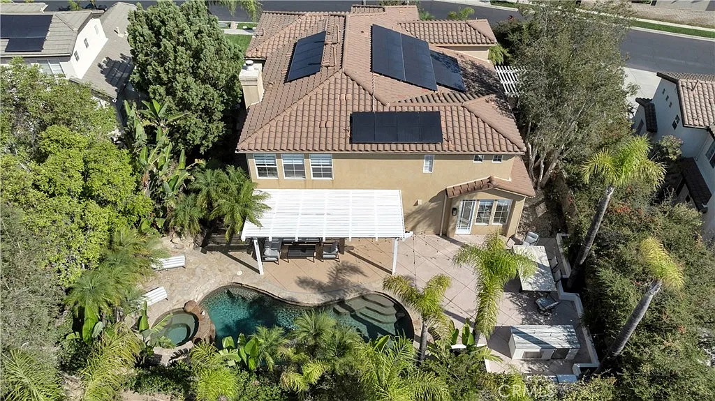 5 bed, 4.5 bath, 3609 sqft, $11,500 — Photo 1