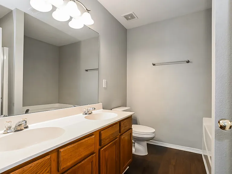 12034 Red Leaf Dr — Photo 11
