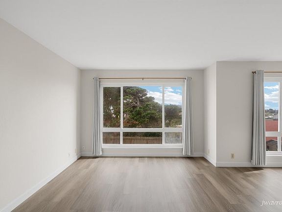 3rd image of 3225 Vicente St APT 5