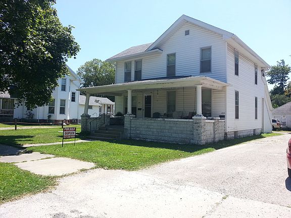 3rd image of 138-138.5 Birch Street #Duplex